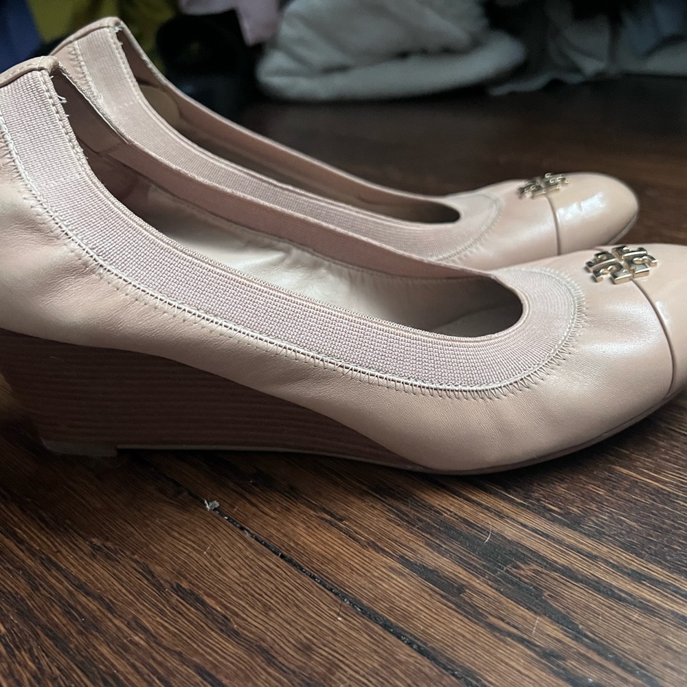 Tory Burch Wedges size 10